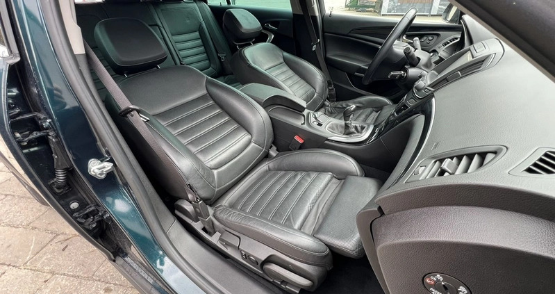 Opel Insignia cena 39999 przebieg: 175000, rok produkcji 2015 z Zawiercie małe 704
